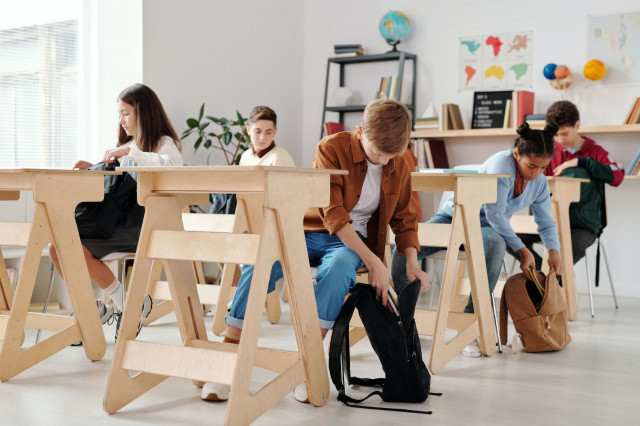 Den svenska skoldebatten - en spektakulär föreställning!