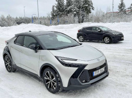 Nya och tidigare Toyota C-HR.