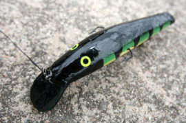 Rena James Bond-prylen: Vipera Fishing Lure