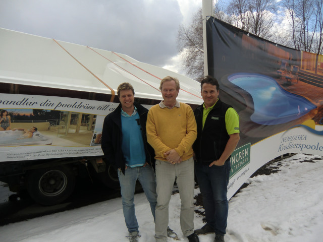 Stefan Berg och Roger Carlsson, Nordiska Kvalitetspooler, tillsammans med Anders Rönngren, Rönngrens