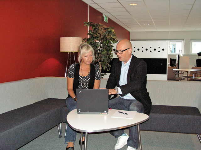 Ann-Marie Rothedal och Anders Winther, Koneo analyserar.