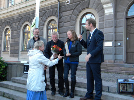 - Berit Löfgren, Länsstyrelsen gatulerar.