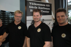 Åke Liljebjörn (4-1), Fredrik Fahlstedt (1-1 och förlängning) sam Niklas Hult (4-2) erbjöd hockeyträning i lobbyn